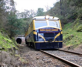 Yarra Valley Railway - Perths Hotel 0