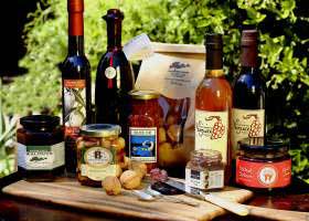 North East Valleys Food And Wine - Perths Hotel 0