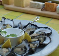 Oyster Shed on Wray Street - Perths Hotel