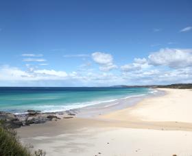 Beach Art Gallery - Perths Hotel 0