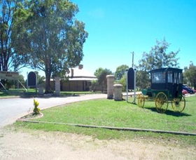 Pokolbin Estate Vineyard - Perths Hotel 1