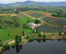Schmidts Strawberry Winery - Perths Hotel 3