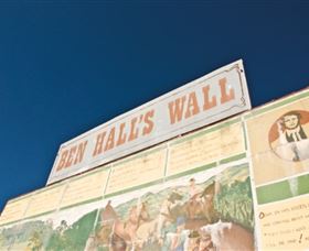 Ben Hall Wall - Perths Hotel 0