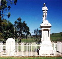 Cooyar War Memorial - Perths Hotel