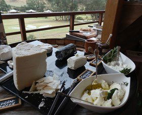 Jannei Artisan Cheese Makers - Perths Hotel 0