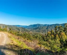 Lobs Hole Ravine 4WD Trail - Perths Hotel 3