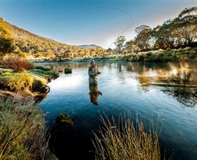 Fly Fishing Tumut - Perths Hotel 0