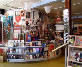 Ariel Books - Perths Hotel 0