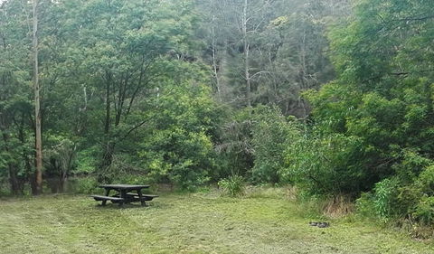 Halfway Point Picnic Area - Perths Hotel 0