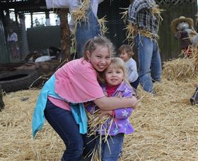 Golden Ridge Animal Farm - Perths Hotel 2