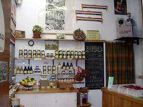 Nirvana Organic Produce And Farm - Perths Hotel 1