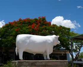Aramac - The White Bull - Perths Hotel 1
