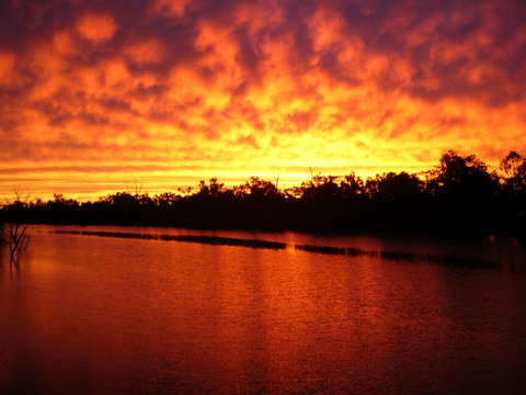 Warrego River Walk - Perths Hotel 0