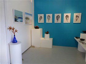 Artworks Gallery - Perths Hotel 3