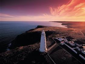 Cape Willoughby Lightstation - Cape Willoughby Conservation Park - Perths Hotel 0