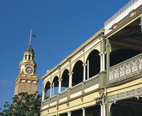 Kalgoorlie Post Office - Perths Hotel 1