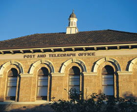 Kalgoorlie Post Office - Perths Hotel 3