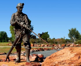 Great Cobar Heritage Centre - Perths Hotel 1