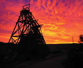 Golden Quest Discovery Trail - Perths Hotel 0