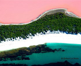 Lake Hillier - Perths Hotel 0