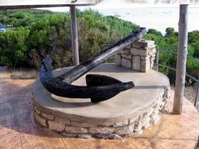 Geltwood Anchor Memorial - Perths Hotel 0