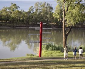 St George Riverbank Walkway - Perths Hotel 3