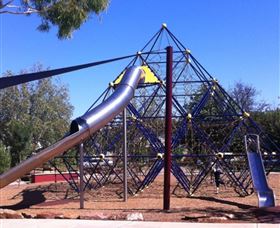 City Park - Perths Hotel 1