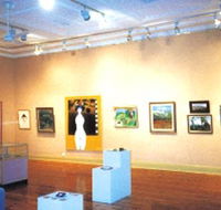 Griffith Regional Art Gallery - Perths Hotel