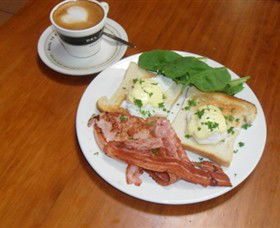 Breretons Bakery And Coffee Lounge - Perths Hotel 0