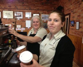 Breretons Bakery And Coffee Lounge - Perths Hotel 3