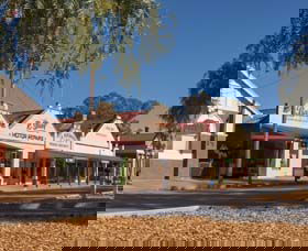 Ariah Park 1920s Heritage Village - Perths Hotel 0