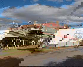Ariah Park 1920s Heritage Village - Perths Hotel 1