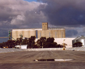 Co-operative Bulk Handling (CBH) Wheat Storage And Transfer Depot - Perths Hotel 1