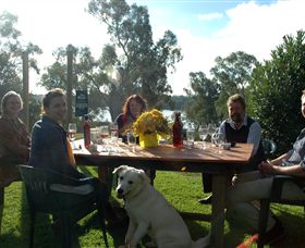 Lake Moodemere Estate - Perths Hotel 4