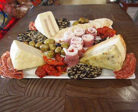 Knights Meats And Deli - Perths Hotel 1