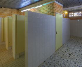 Inland Waters Holiday Parks Mookerawa Waters - Perths Hotel 1