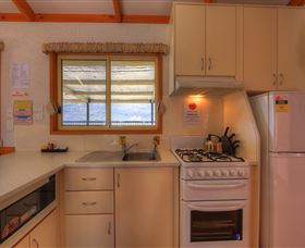 Inland Waters Holiday Parks Mookerawa Waters - Perths Hotel 5
