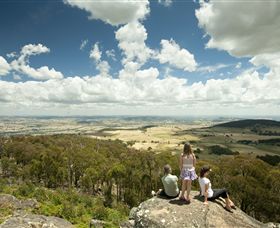 Mt Wombat Lookout - Perths Hotel 0