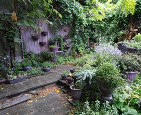 Out Of Town Nursery And Humming Garden - Perths Hotel 6