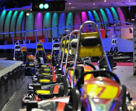 Auscarts Racing - Perths Hotel 4