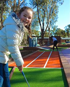 Yarralumla Play Station - Perths Hotel 2