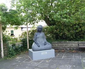 Peace Memorial - Perths Hotel 1