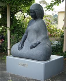 Peace Memorial - Perths Hotel 0