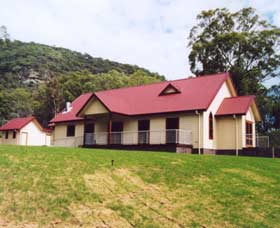 Catherine Vale Wines - Perths Hotel 1