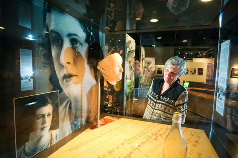 Albury Library Museum - Perths Hotel 6