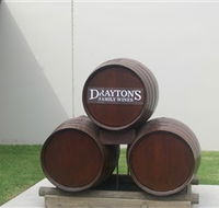 Drayton's Family Wines - Perths Hotel