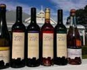 Camyr Allyn Winery - Perths Hotel 0
