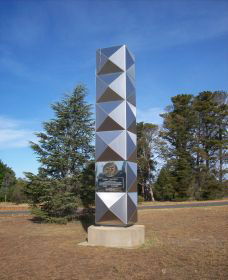 Tadeusz Kosciuszko Monument - Perths Hotel 0