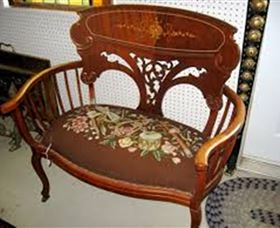 Dungog Fine Arts And Antiques - Perths Hotel 1