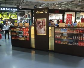Lindt Chocolate Store Homebush - Perths Hotel 0